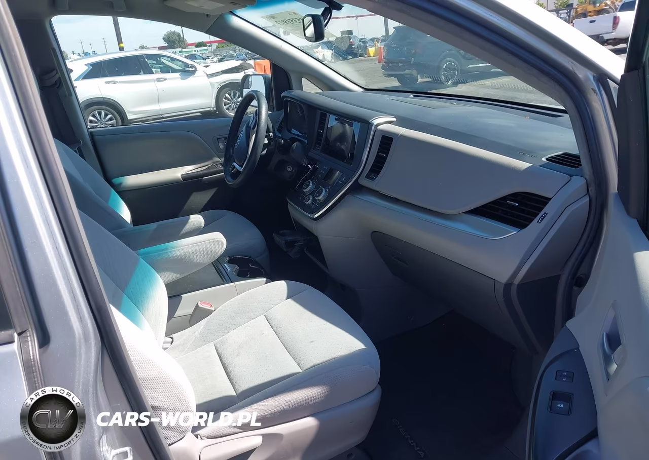 2015 Toyota Sienna Le 8 Passenger VIN:5TDKK3DC8FS685511 - 5