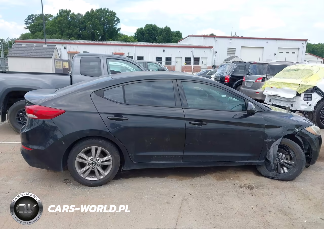 2017 Hyundai Elantra Se VIN:5NPD84LF6HH072613 - 13