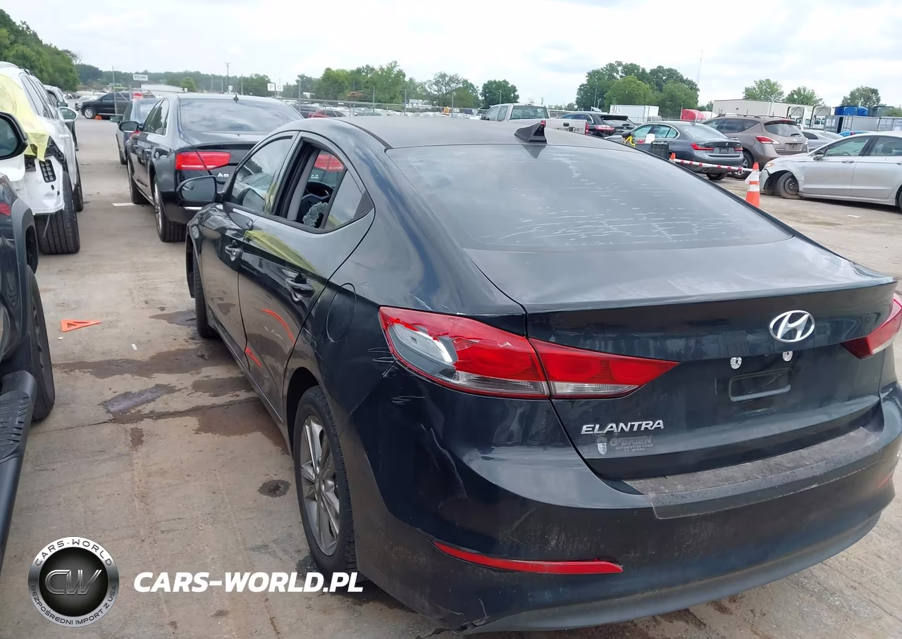 2017 Hyundai Elantra Se VIN:5NPD84LF6HH072613 - 3