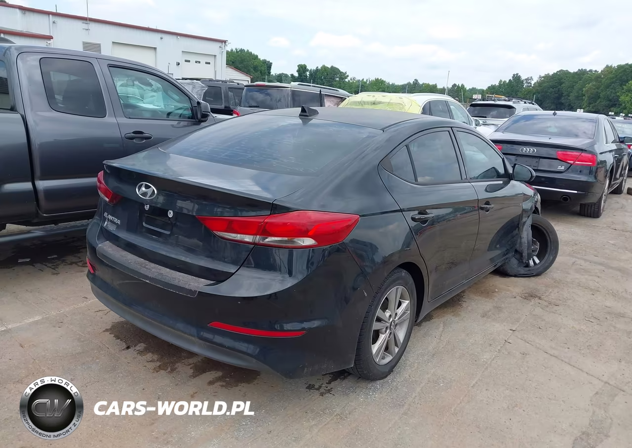 2017 Hyundai Elantra Se VIN:5NPD84LF6HH072613 - 4