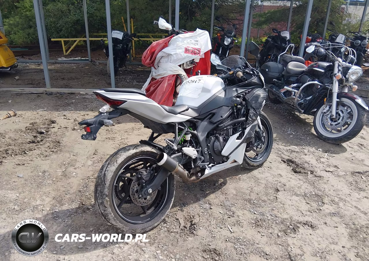 2025 Kawasaki Zx400 S VIN:ML5ZXCS14SDA43002 - 4