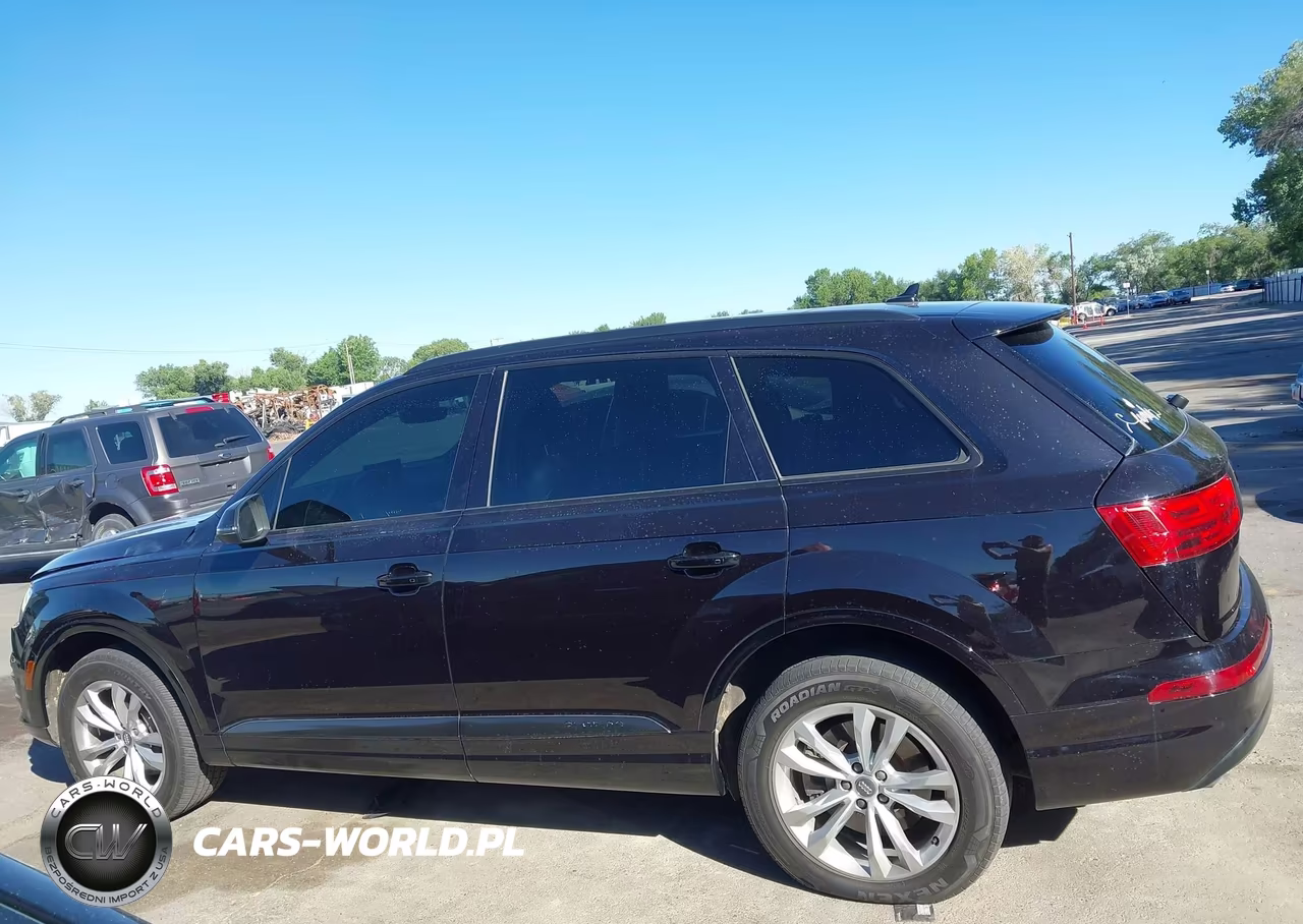 2018 Audi Q7 3.0T Premium VIN:WA1LAAF74JD041739 - 14
