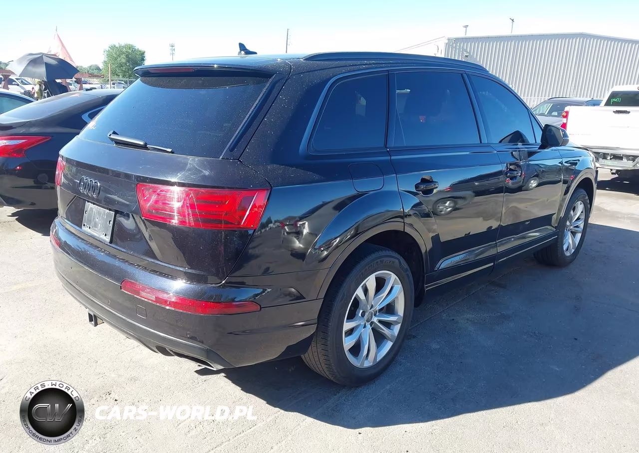 2018 Audi Q7 3.0T Premium VIN:WA1LAAF74JD041739 - 4