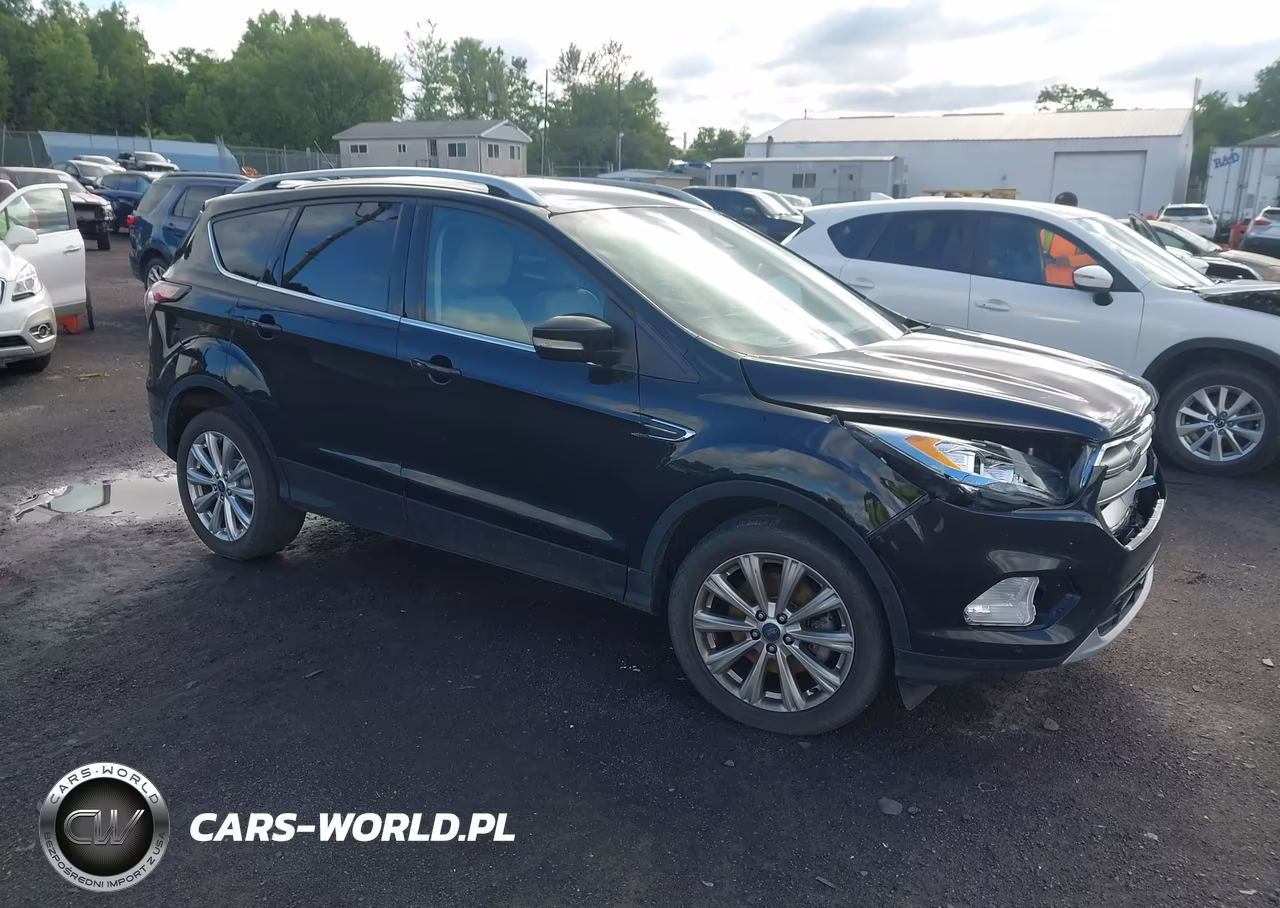 2017 Ford Escape Titanium – zdjęcie 1 z 16