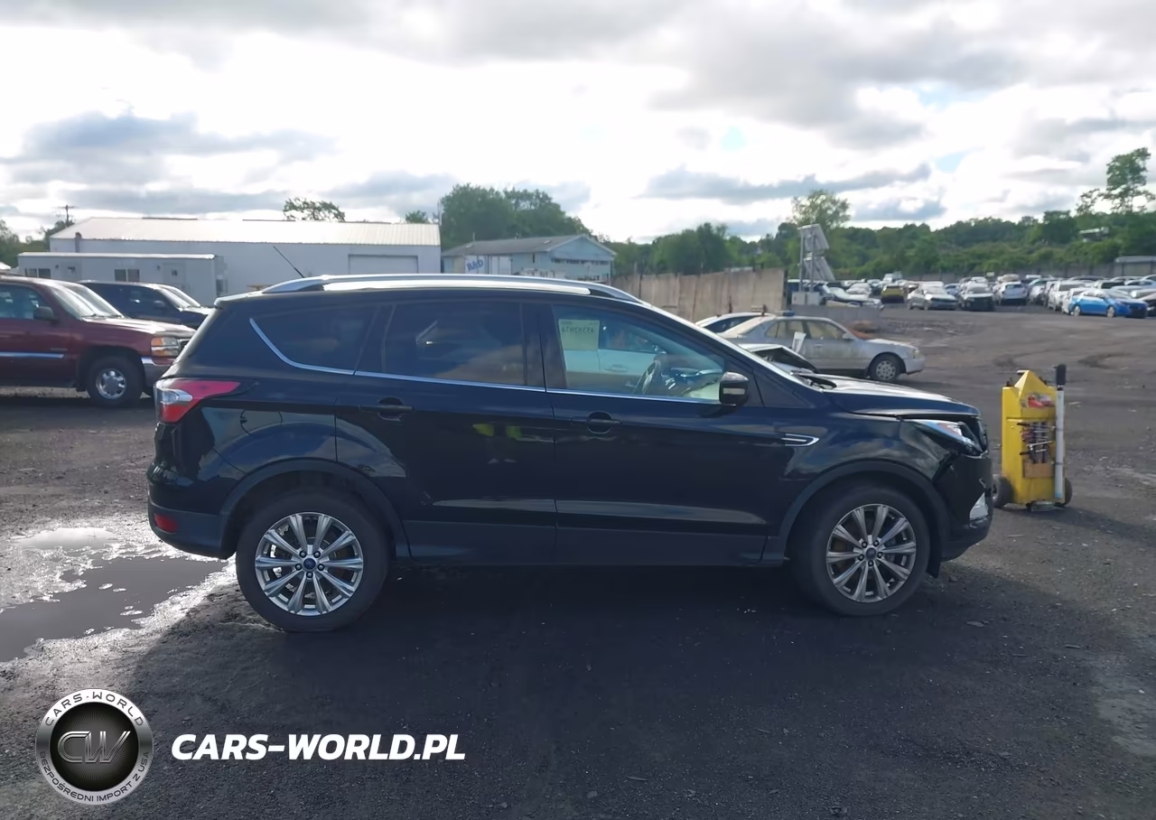2017 Ford Escape Titanium VIN:1FMCU9JD7HUC83889 - 13