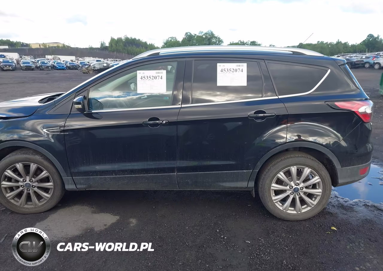 2017 Ford Escape Titanium VIN:1FMCU9JD7HUC83889 - 14