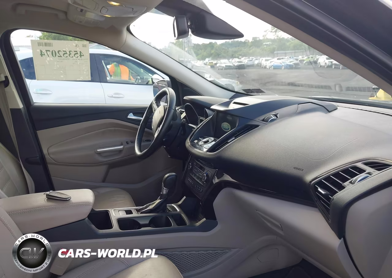 2017 Ford Escape Titanium VIN:1FMCU9JD7HUC83889 - 5