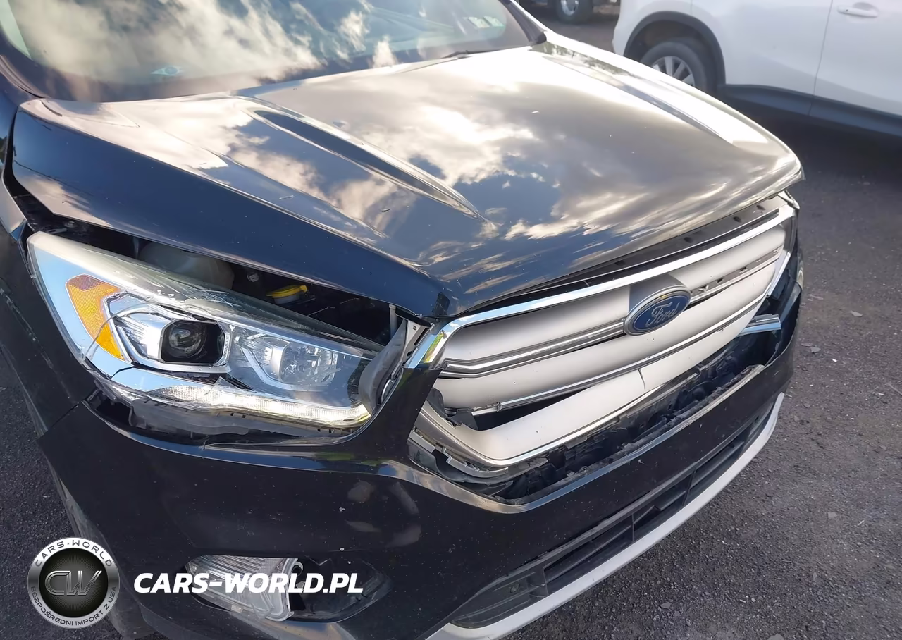 2017 Ford Escape Titanium VIN:1FMCU9JD7HUC83889 - 6
