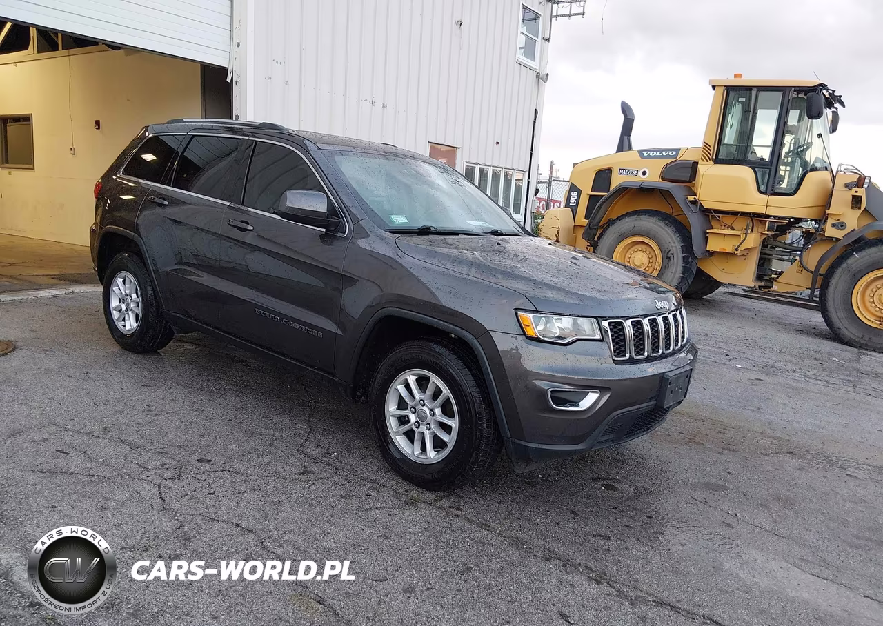 2019 Jeep Grand Cherokee Laredo E 4X2