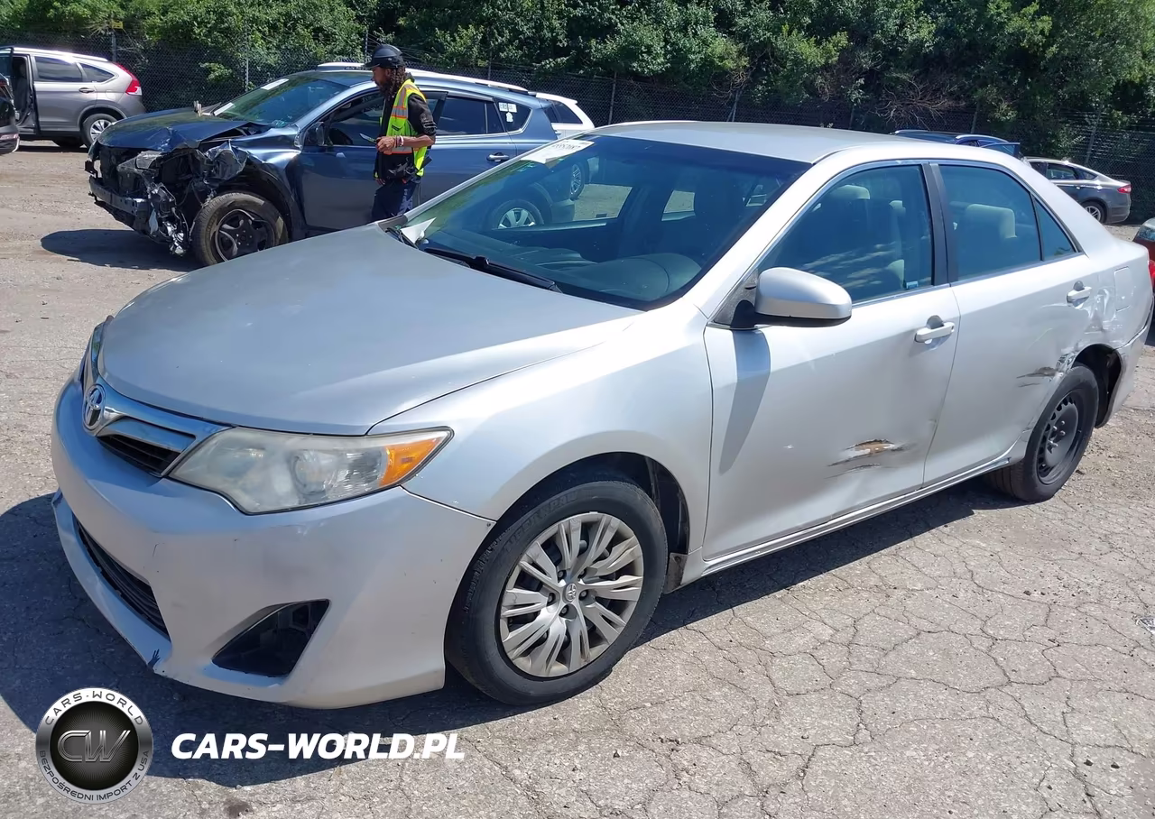 2014 Toyota Camry Le VIN:4T1BF1FKXEU404652 - 2