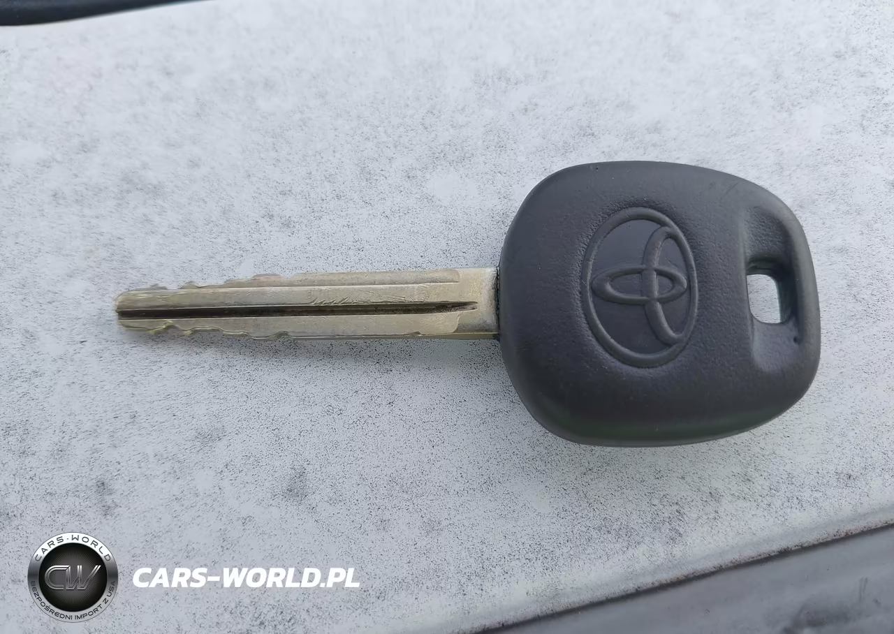 2010 Toyota Corolla S VIN:2T1BU4EE6AC406669 - 11