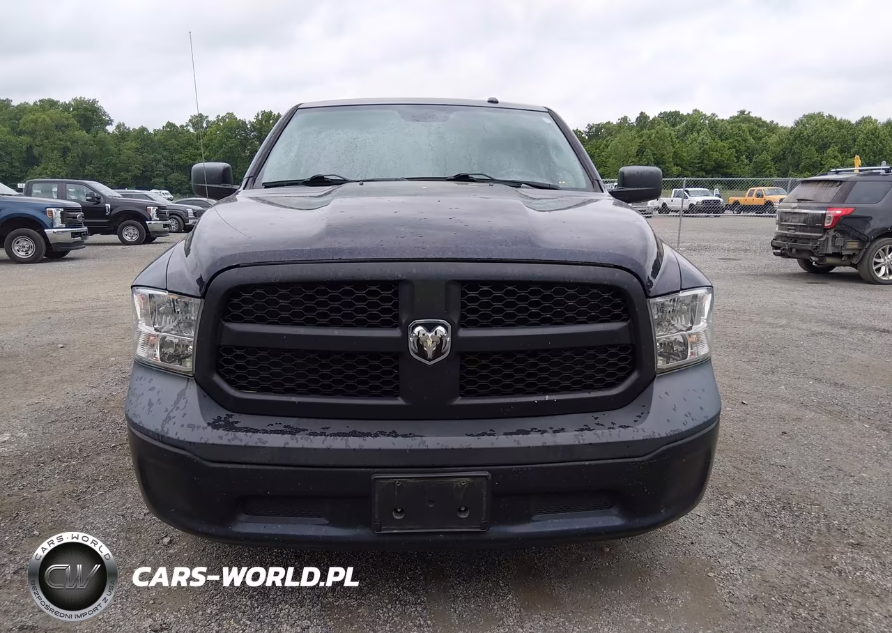 2018 Ram 1500 VIN:3C6JR6DG7JG323566 - 17