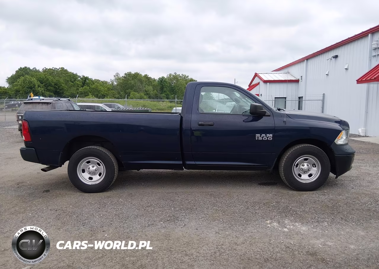 2018 Ram 1500 VIN:3C6JR6DG7JG323566 - 18