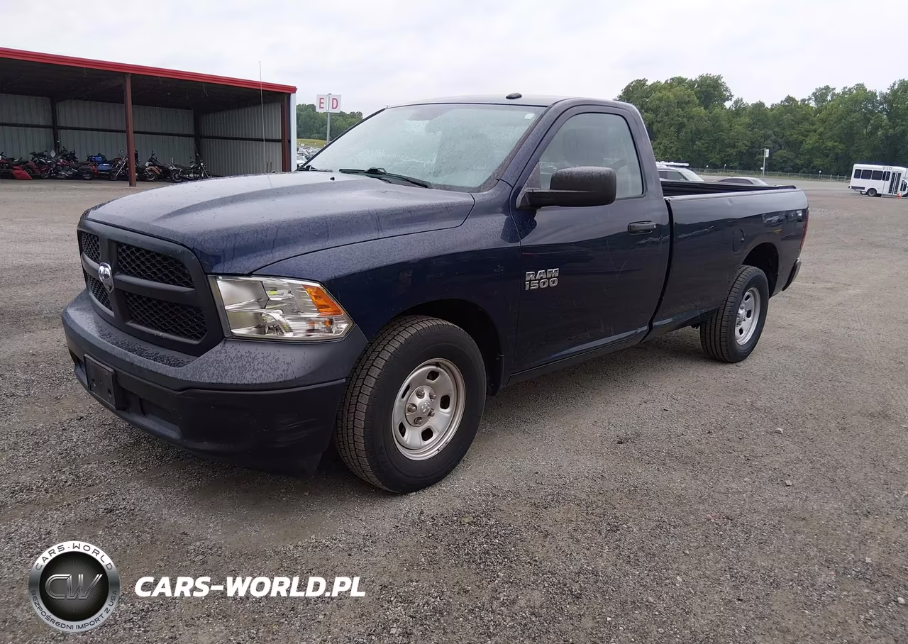 2018 Ram 1500 VIN:3C6JR6DG7JG323566 - 2