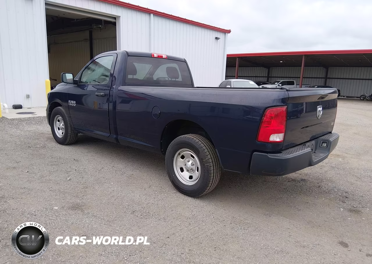 2018 Ram 1500 VIN:3C6JR6DG7JG323566 - 3