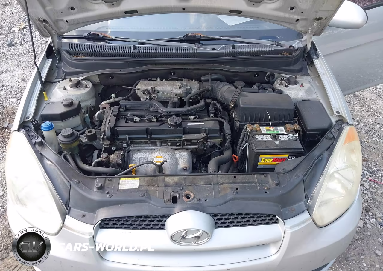 2008 Hyundai Accent Gs VIN:KMHCM36C28U072791 - 10