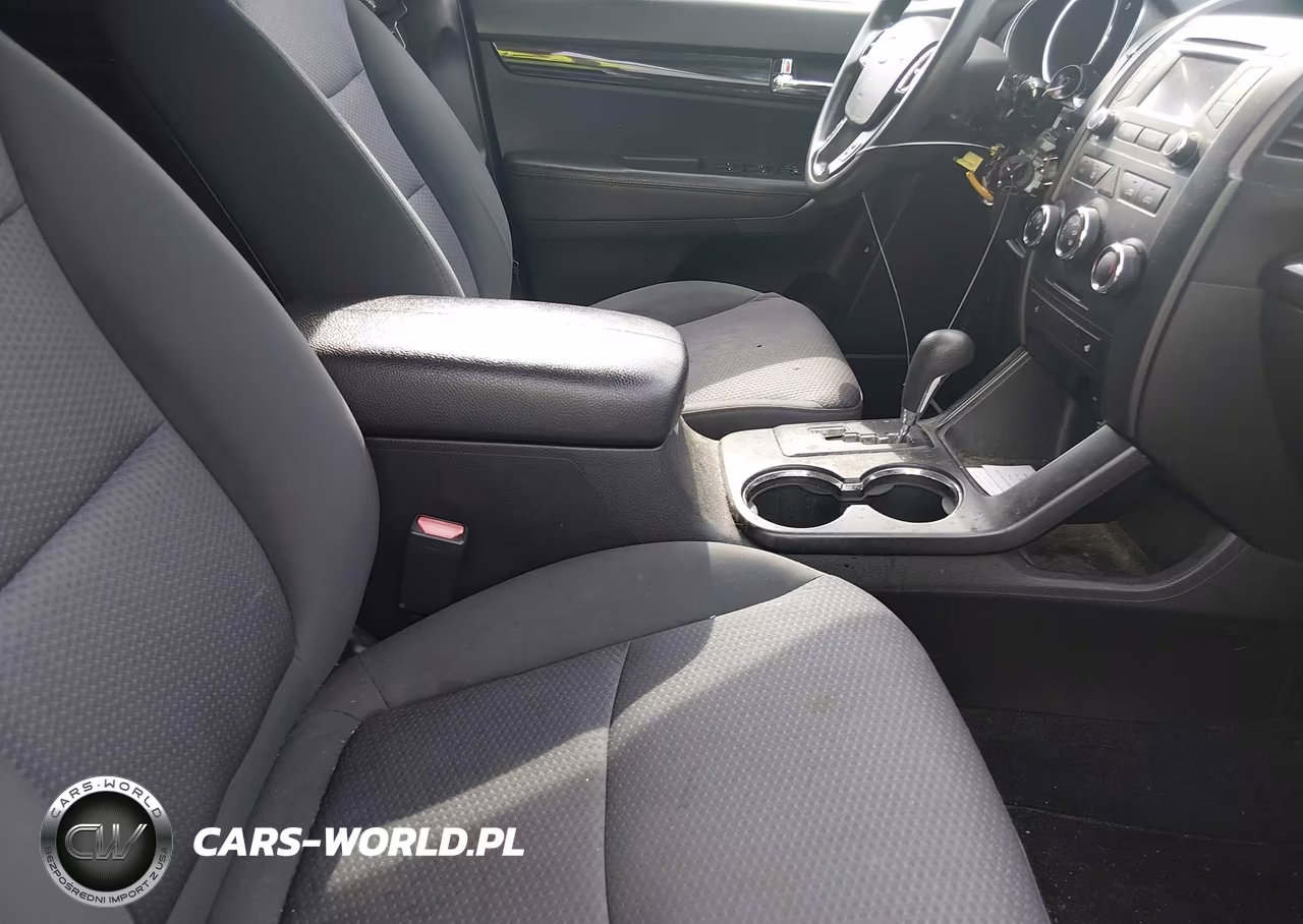 2013 Kia Sorento Lx VIN:5XYKT3A67DG347944 - 5