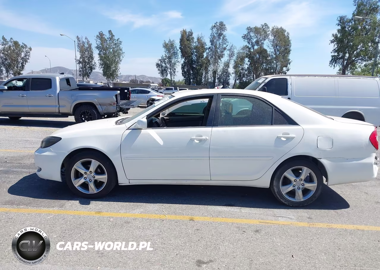 2003 Toyota Camry Le VIN:4T1BE32K43U173135 - 14