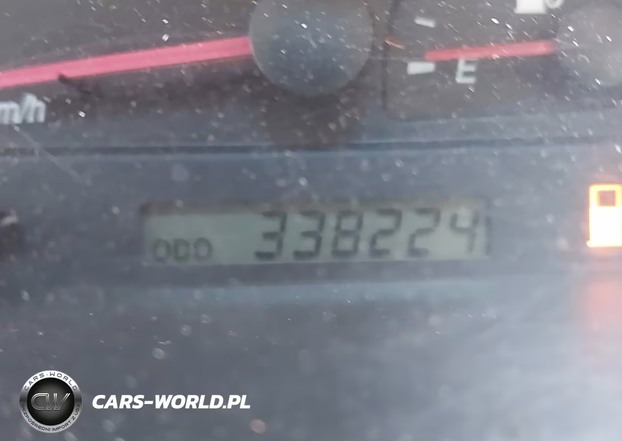 2003 Toyota Camry Le VIN:4T1BE32K43U173135 - 15