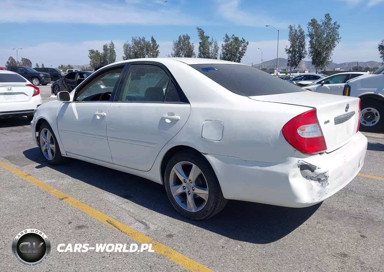 2003 Toyota Camry Le VIN:4T1BE32K43U173135 - 3