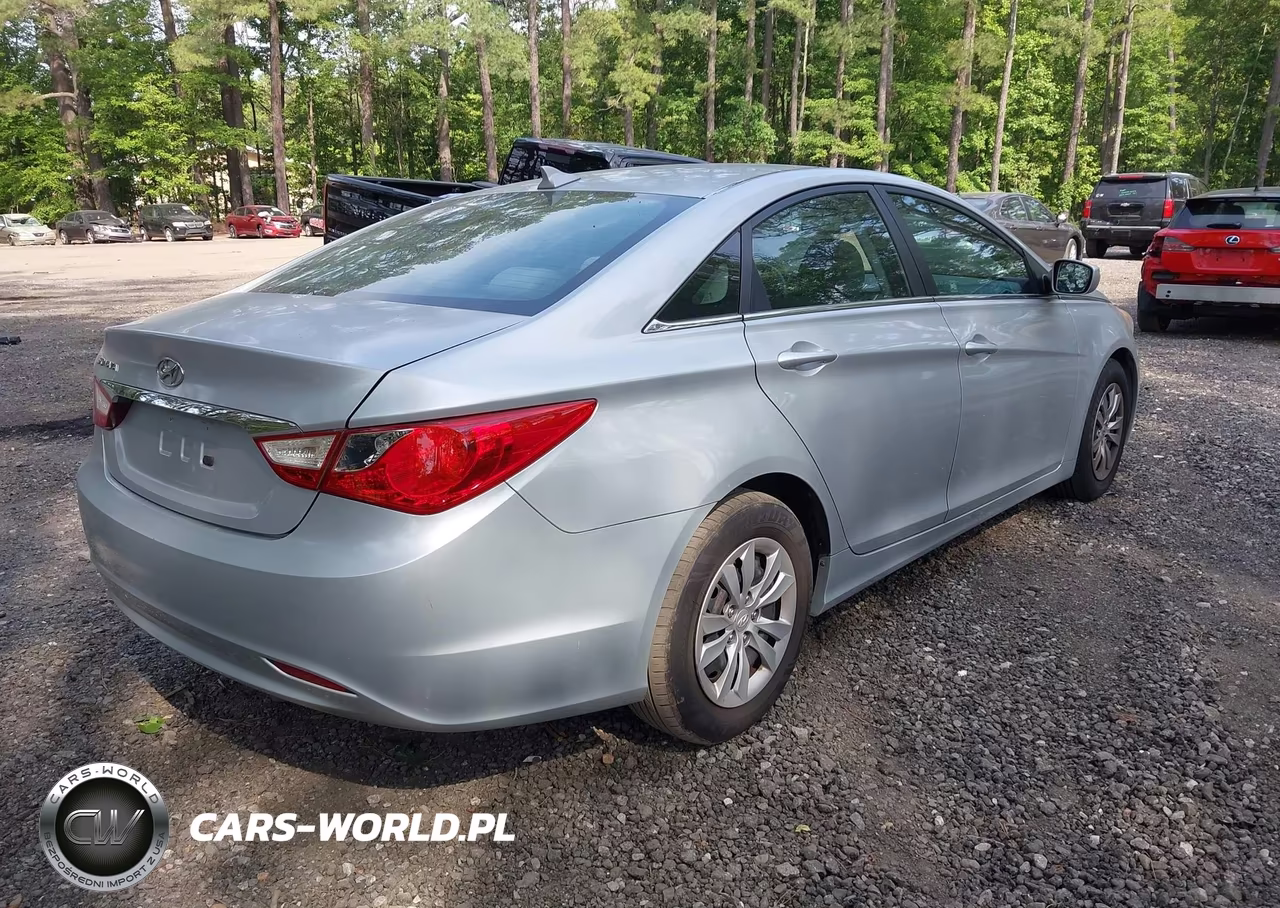 2013 Hyundai Sonata Gls VIN:5NPEB4AC1DH518675 - 4