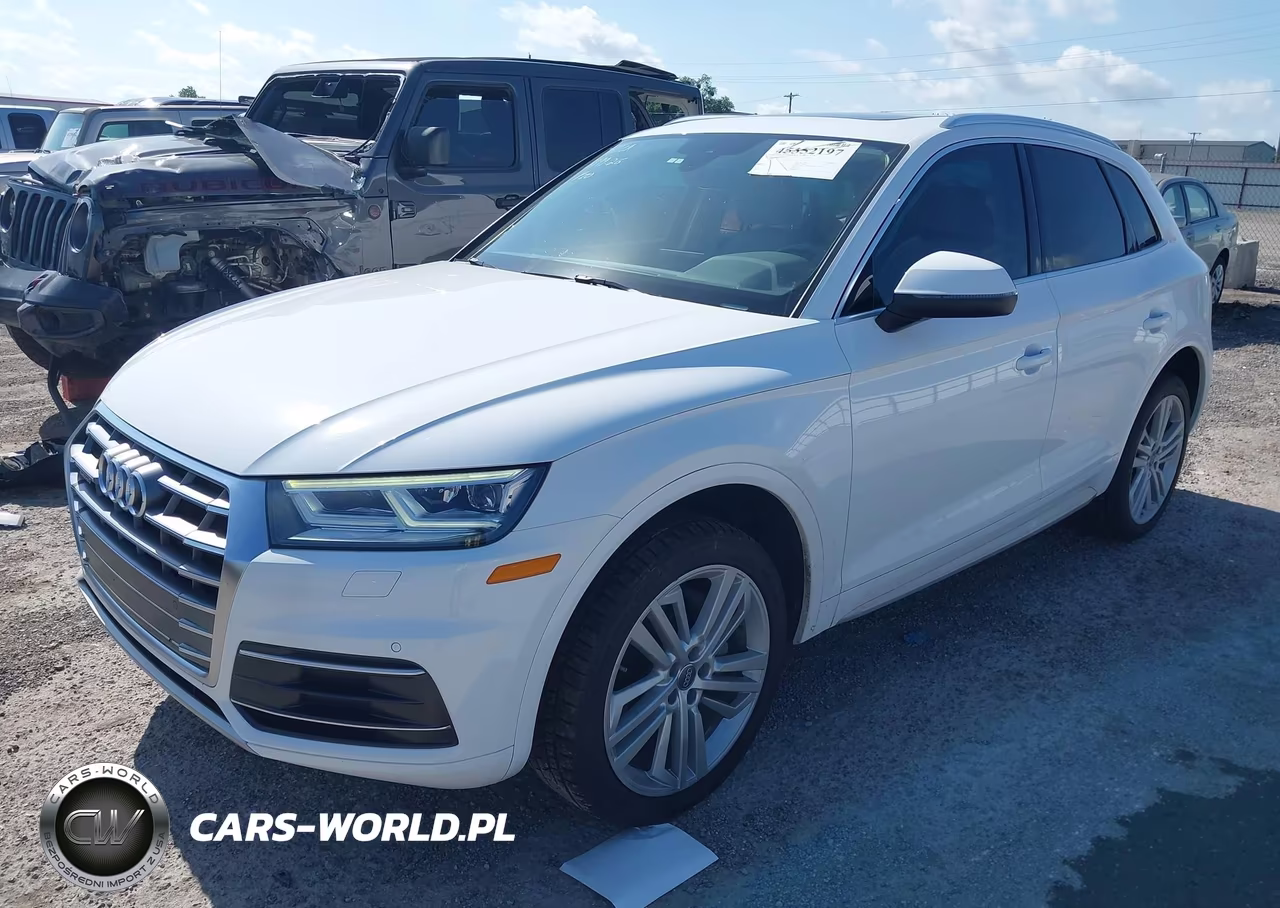 2018 Audi Q5 2.0T Premium-2.0T Tech Premium VIN:WA1BNAFY4J2106058 - 2