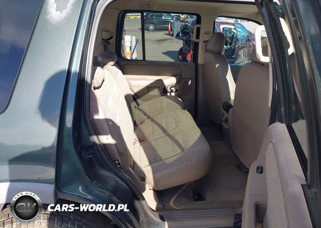 2002 Ford Explorer Xls VIN:1FMZU72E42ZC41079 - 8