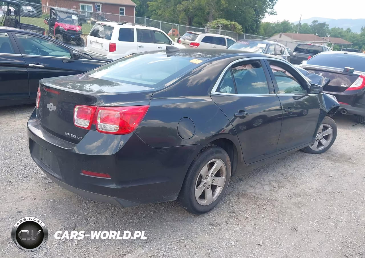 2015 Chevrolet Malibu Ls VIN:1G11B5SL1FF233600 - 4