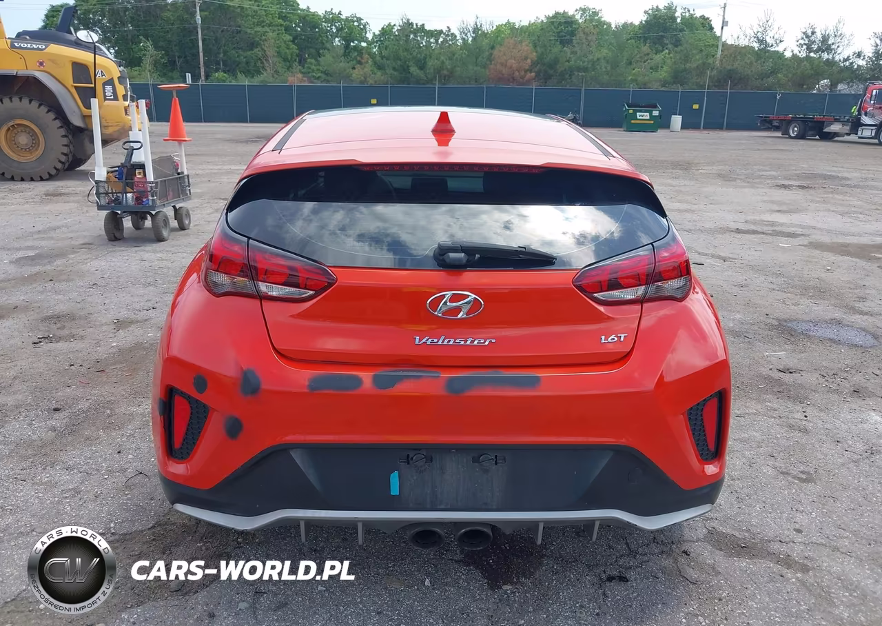 2019 Hyundai Veloster Turbo VIN:KMHTH6AB4KU015682 - 16