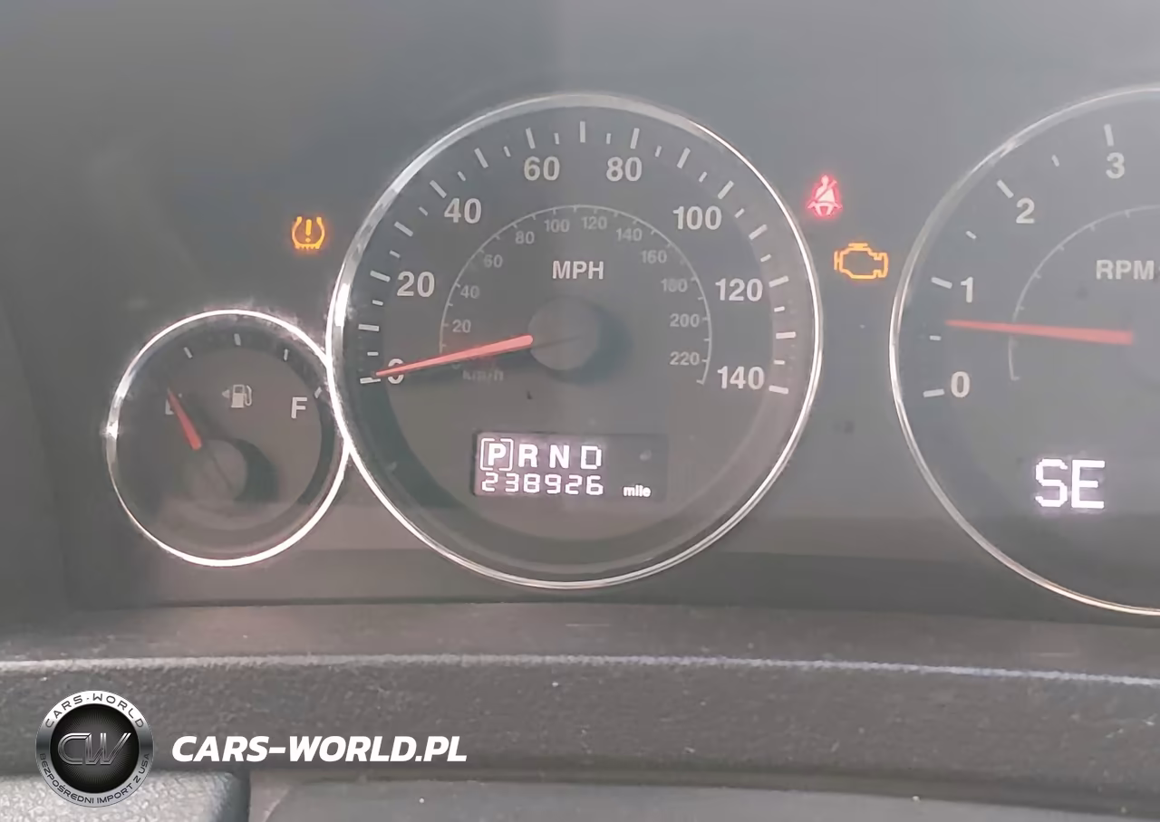 2010 Jeep Grand Cherokee Laredo VIN:1J4PR4GK0AC147271 - 15