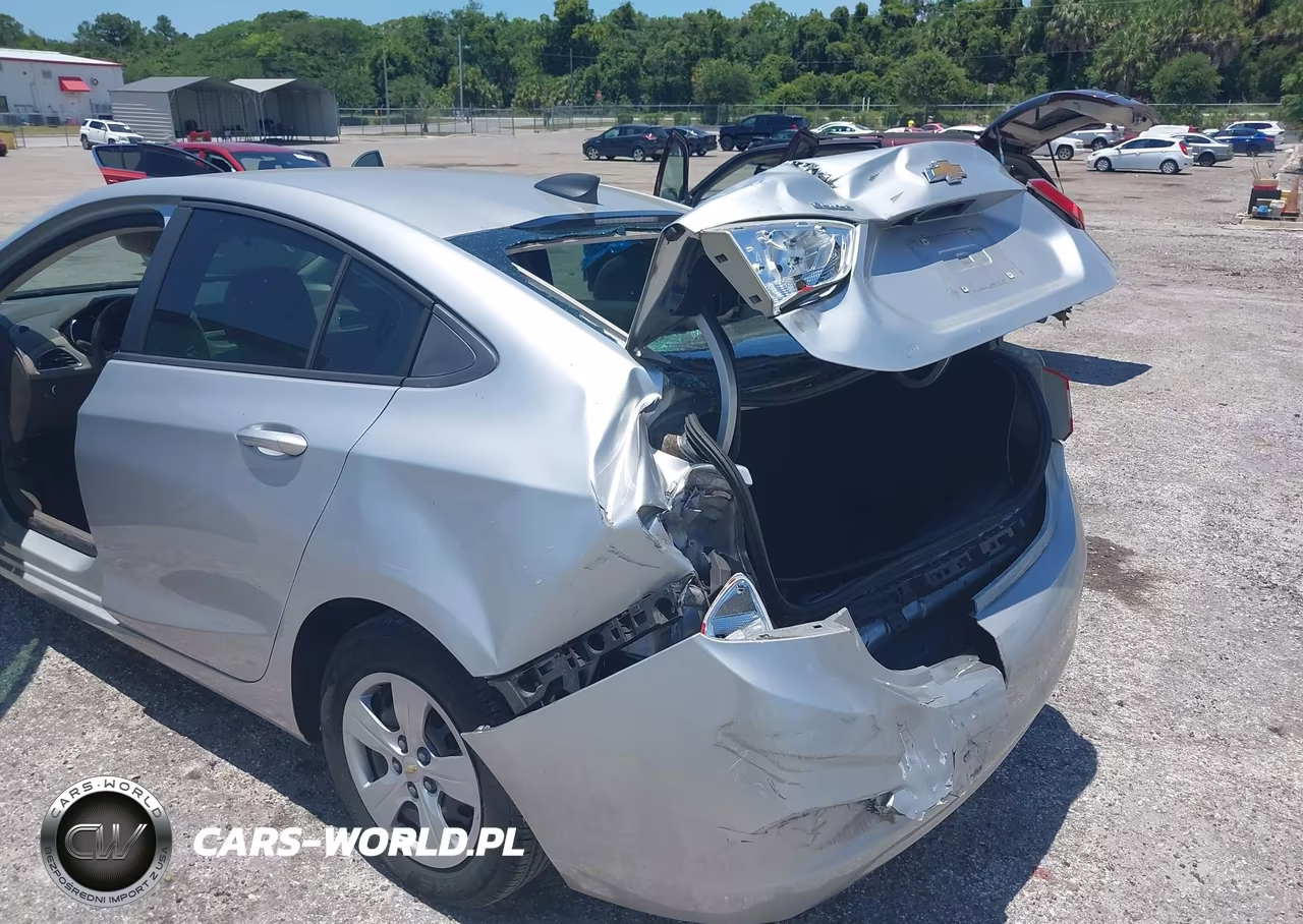 2016 Chevrolet Cruze Ls Auto VIN:1G1BC5SM2G7247429 - 6