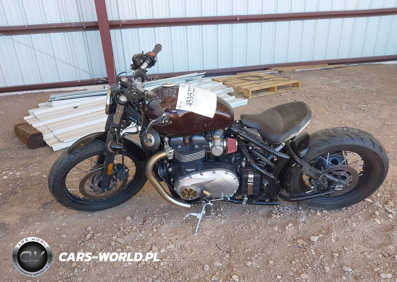 2018 Triumph Motorcycle Bonneville Bobber VIN:SMTD42HL5JT841202 - 13