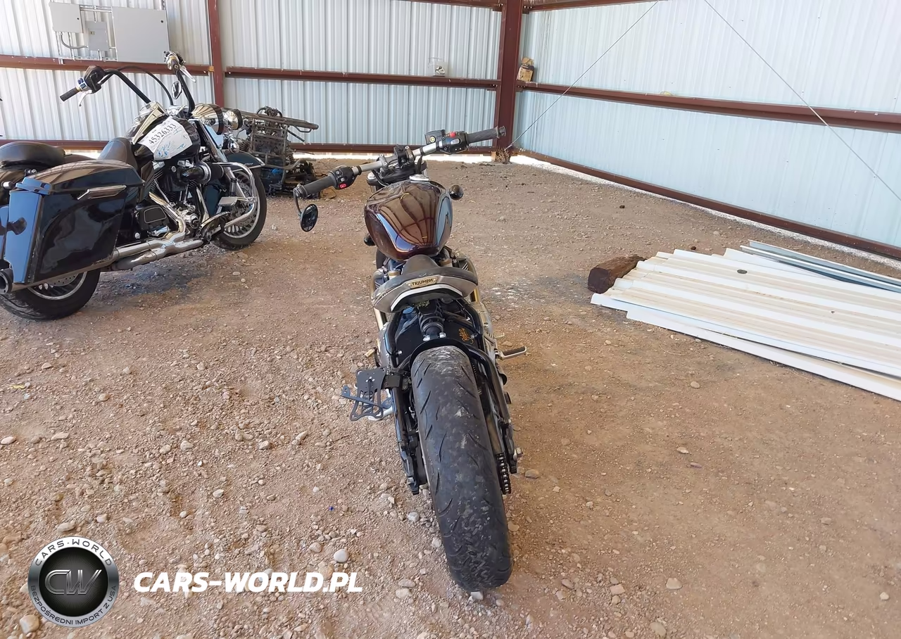2018 Triumph Motorcycle Bonneville Bobber VIN:SMTD42HL5JT841202 - 6