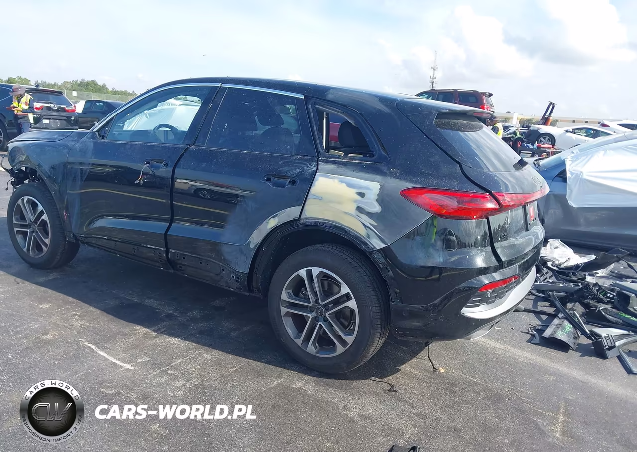 2025 Audi All-New Q5 Premium Tfsi Quattro S Tronic VIN:WA11AAGU8S2114863 - 3