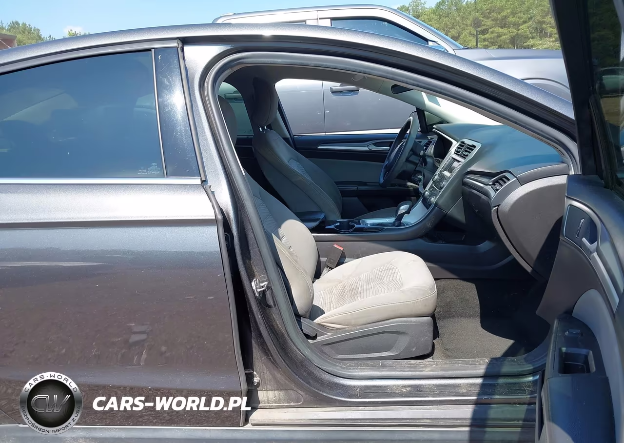 2016 Ford Fusion S VIN:3FA6P0G76GR243336 - 5