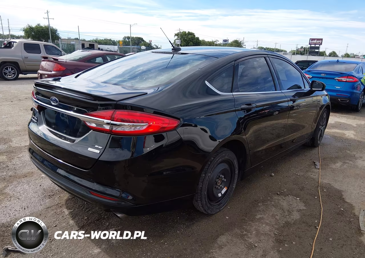 2018 Ford Fusion Se VIN:3FA6P0HD0JR186661 - 4