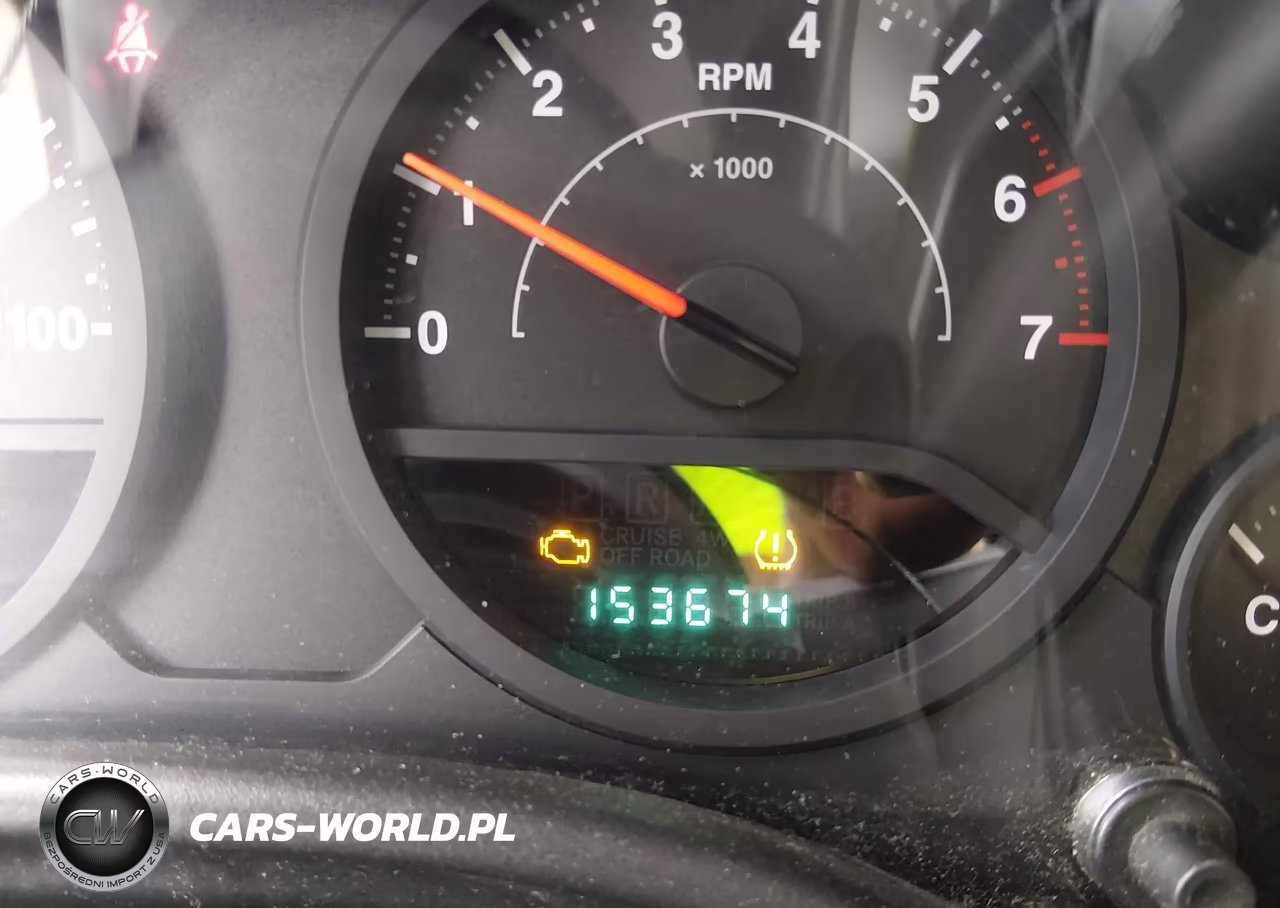 2008 Jeep Wrangler Sahara VIN:1J4FA54138L616786 - 15
