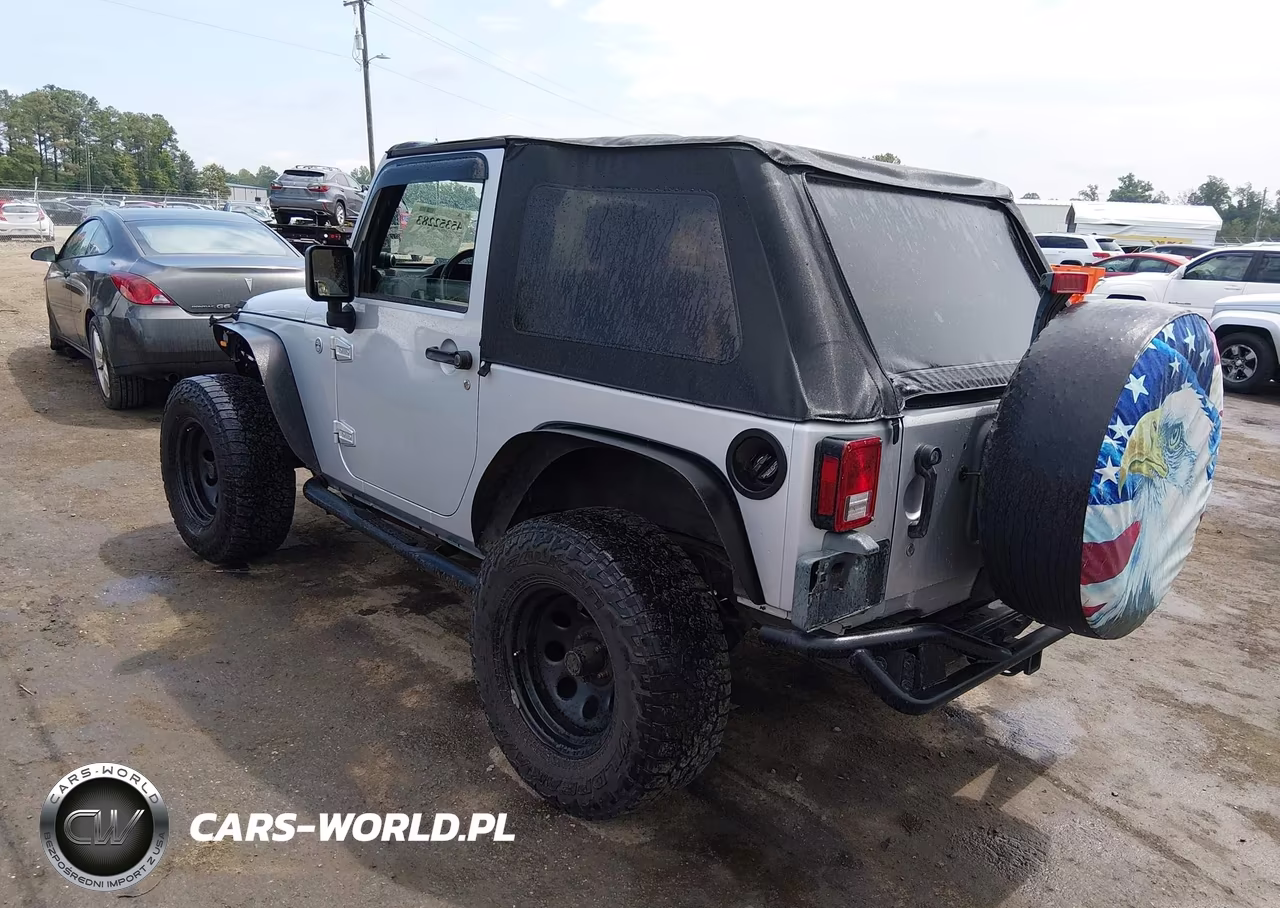 2008 Jeep Wrangler Sahara VIN:1J4FA54138L616786 - 3