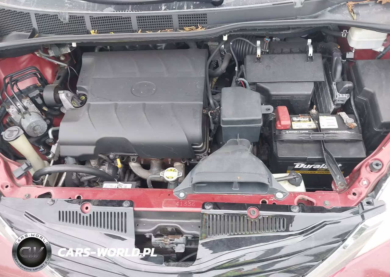 2011 Toyota Sienna Le V6 VIN:5TDKK3DC6BS143057 - 10