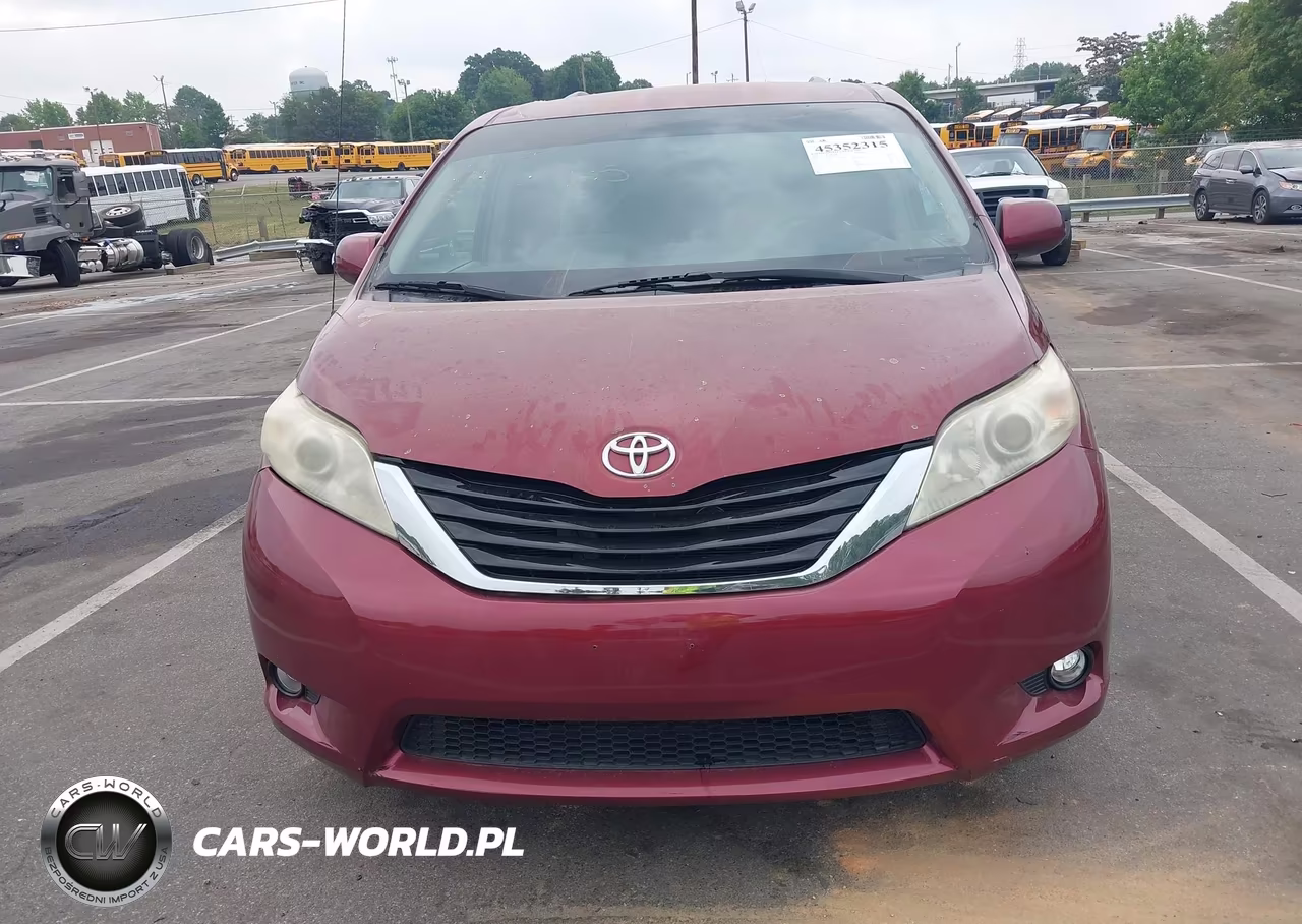 2011 Toyota Sienna Le V6 VIN:5TDKK3DC6BS143057 - 12