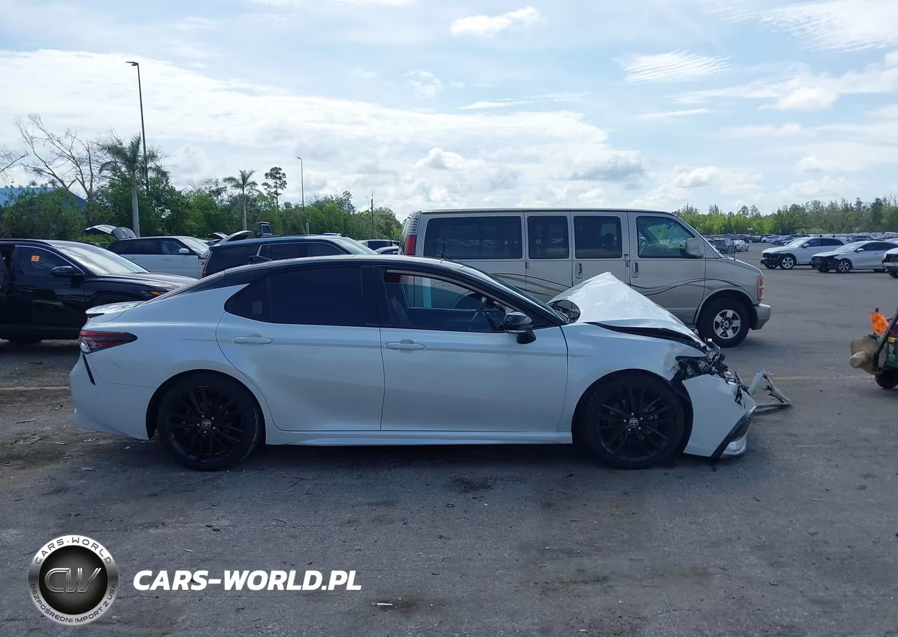 2022 Toyota Camry Xse VIN:4T1K61AKXNU025142 - 13