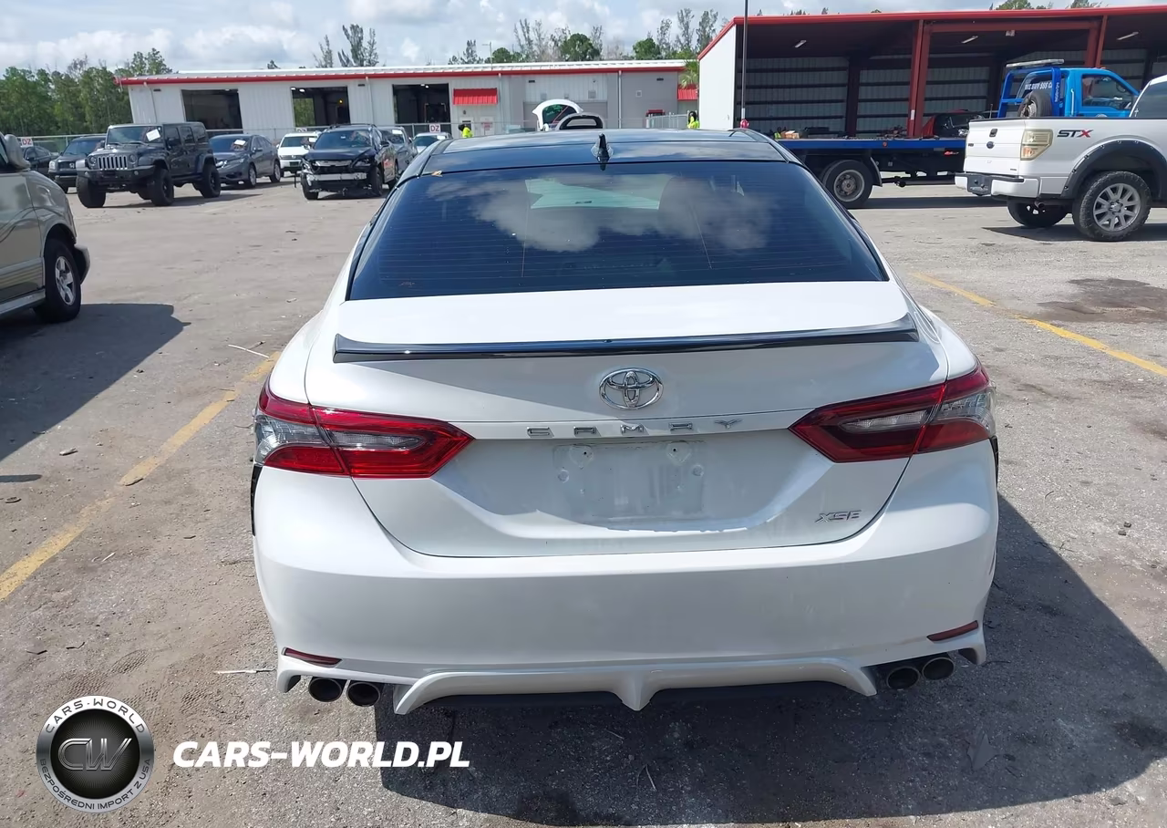 2022 Toyota Camry Xse VIN:4T1K61AKXNU025142 - 16