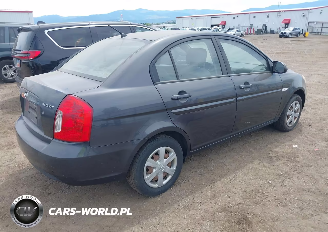 2007 Hyundai Accent Gls VIN:KMHCN46C27U089253 - 4
