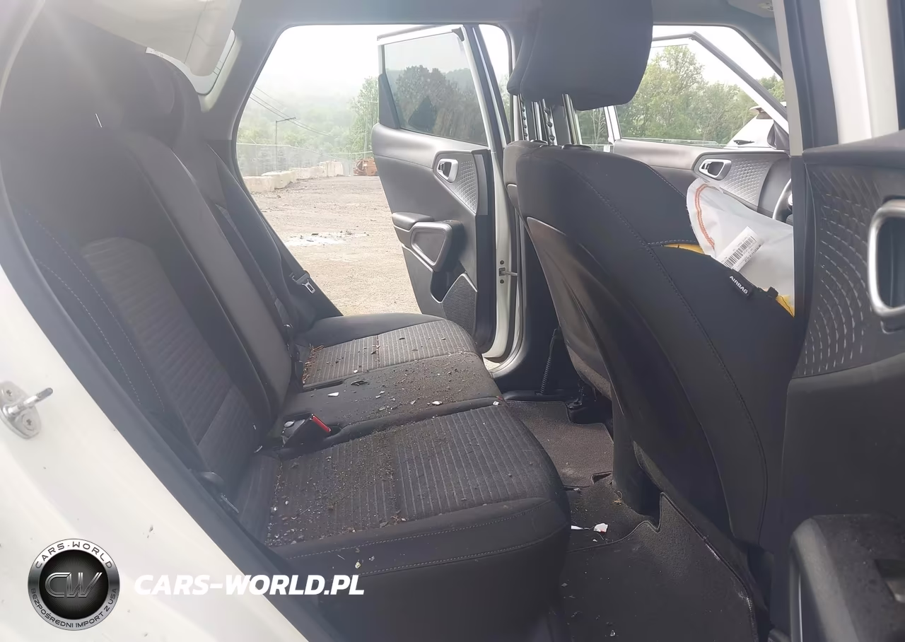 2021 Kia Soul S VIN:KNDJ23AU6M7751215 - 8