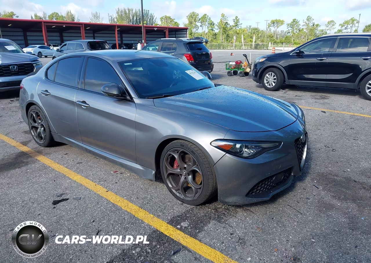 2019 Alfa Romeo Giulia Sport Rwd – zdjęcie 1 z 16