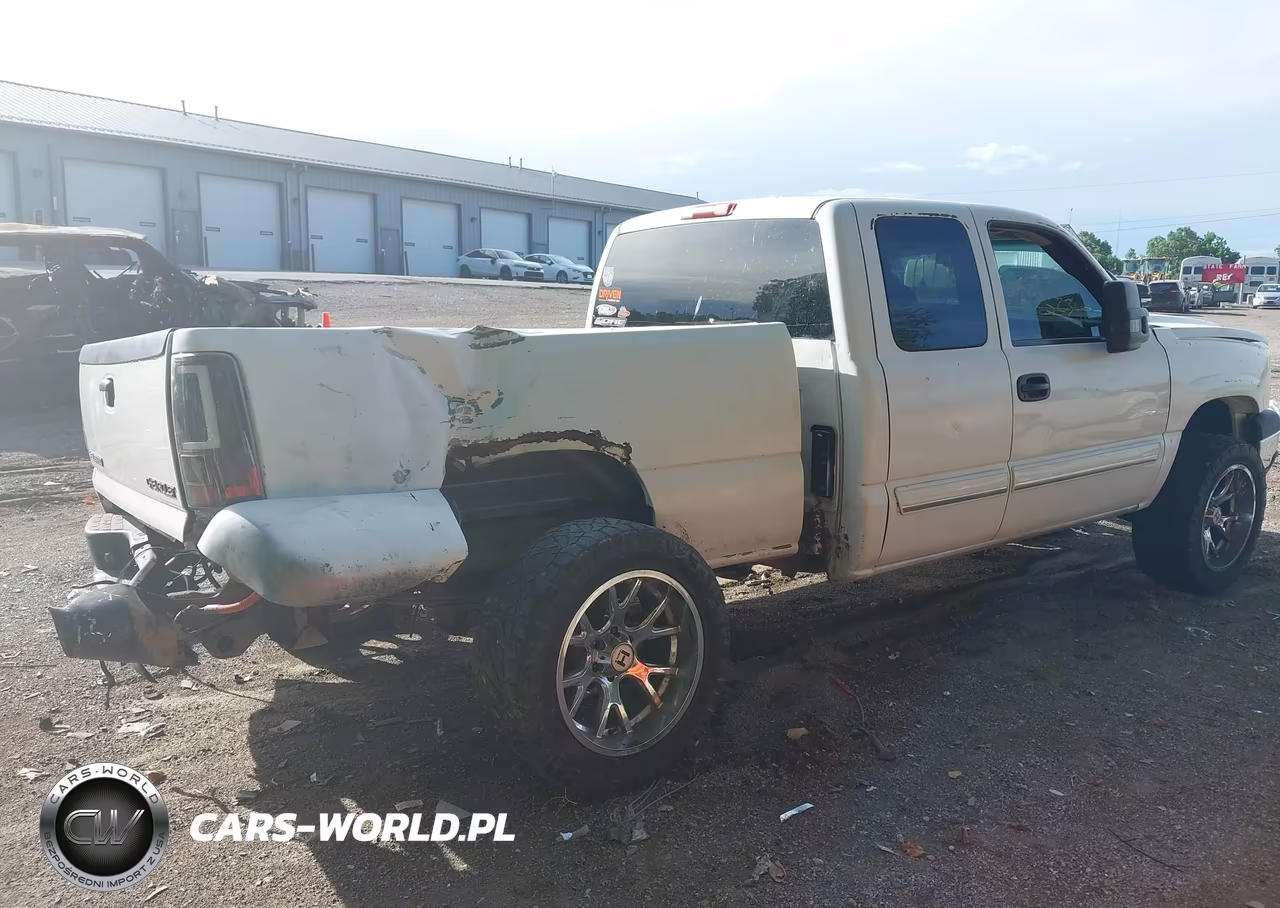 2003 Chevrolet Silverado 1500 Ls VIN:1GCEK19T03E122576 - 4
