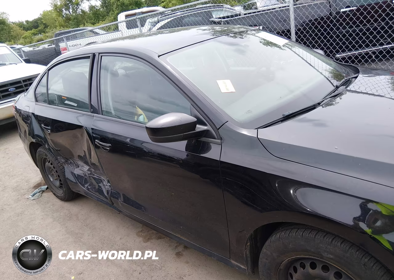2013 Volkswagen Jetta 2.0L S VIN:3VW2K7AJ6DM267520 - 13