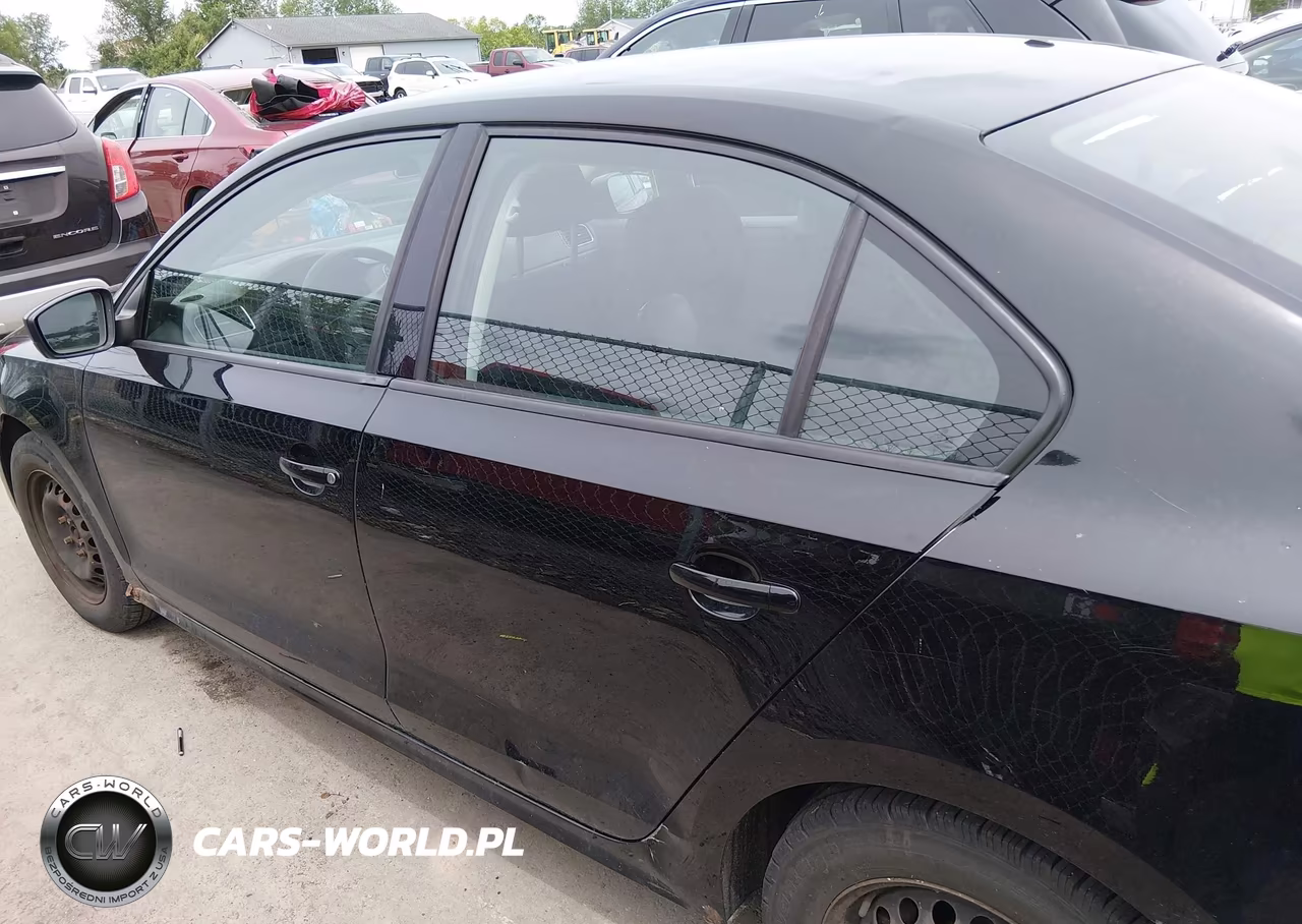 2013 Volkswagen Jetta 2.0L S VIN:3VW2K7AJ6DM267520 - 14