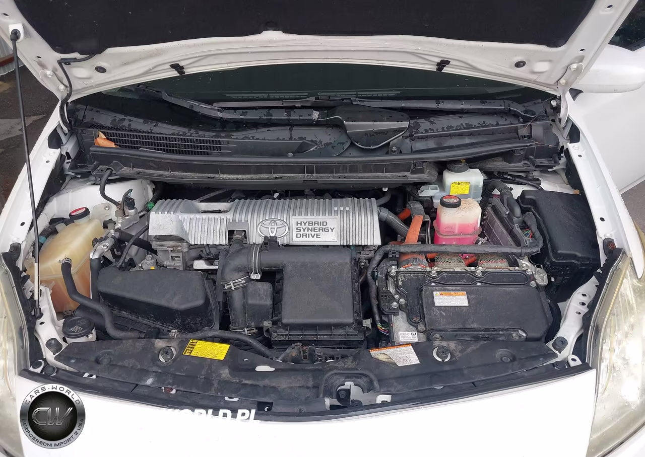 2015 Toyota Prius Two VIN:JTDKN3DU6F0414742 - 10