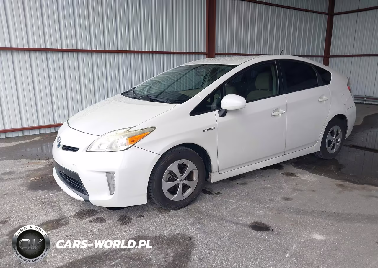 2015 Toyota Prius Two VIN:JTDKN3DU6F0414742 - 2
